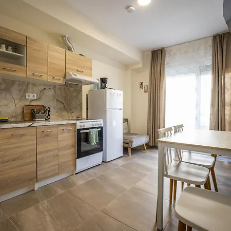 Dimitra 2 * Nea Karvali